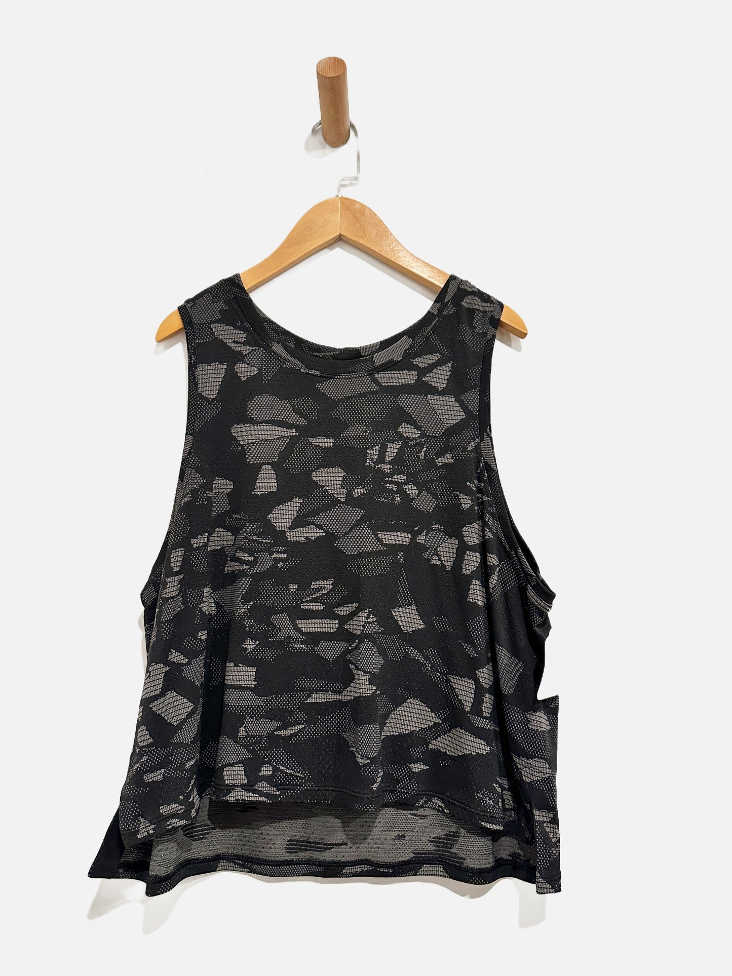 Lululemon Train To Be Tank in Mosaic Multiply