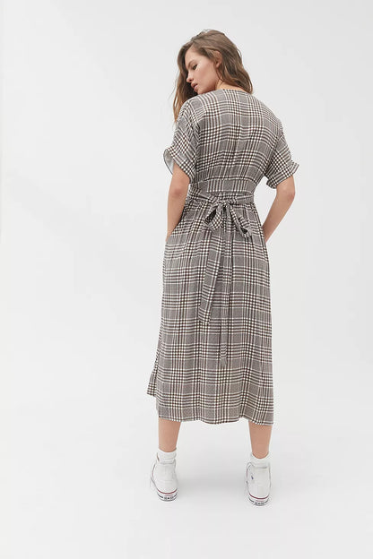 Urban Outfitters Gabrielle Woven Midi Wrap Dress - Medium