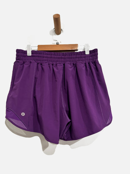 Lululemon Hotty Hot High-Rise Lined Short 4" in College Purple - 8