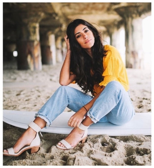 Frye White Brielle Back Zip Heels - 9