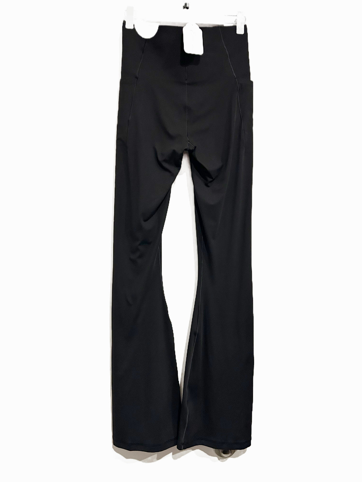 NWT Offline by Aerie Real Me XTRA Hold Up! Pocket Bootcut Legging in Black - Small