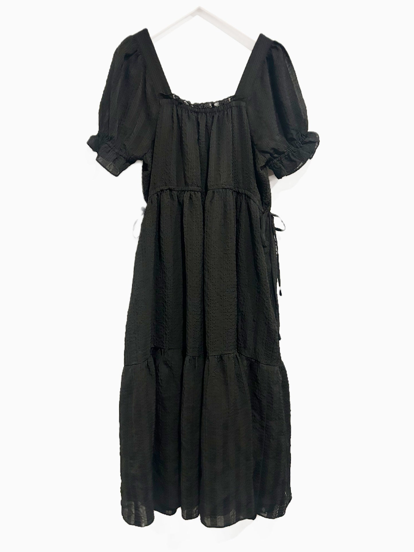 Madewell Square-Neck Tiered Midi Dress in Textured Seersucker True Black - Medium