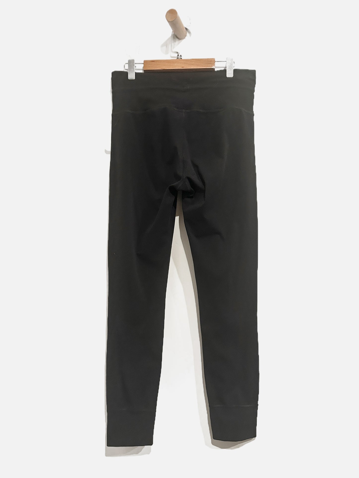 Vuori Daily Legging in Black - Large