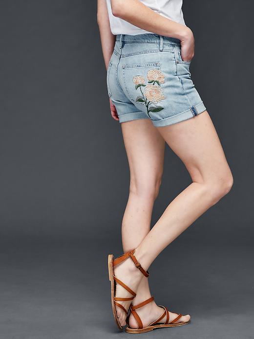 Gap Floral Embroidered Best Girlfriend Shorts - 25