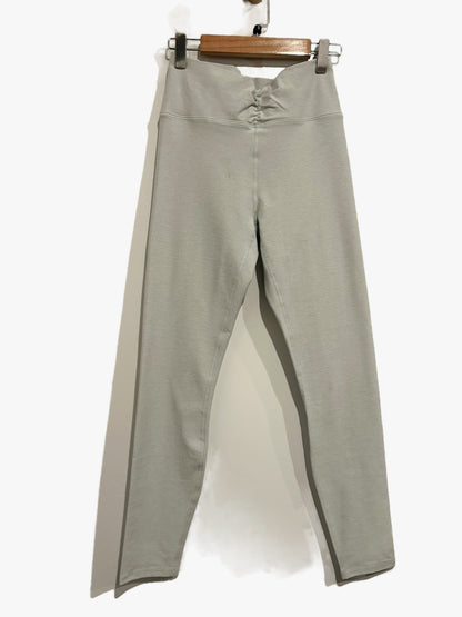 Vuori Elevation Ruched Legging in Sky Grey Heather - Small