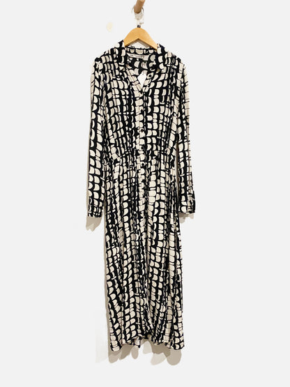 Zara Black and White Button Down Dress - Small