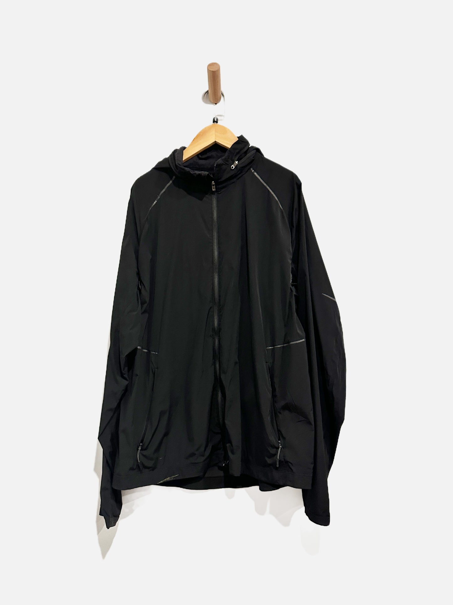 Lululemon Black Windbreaker - Large