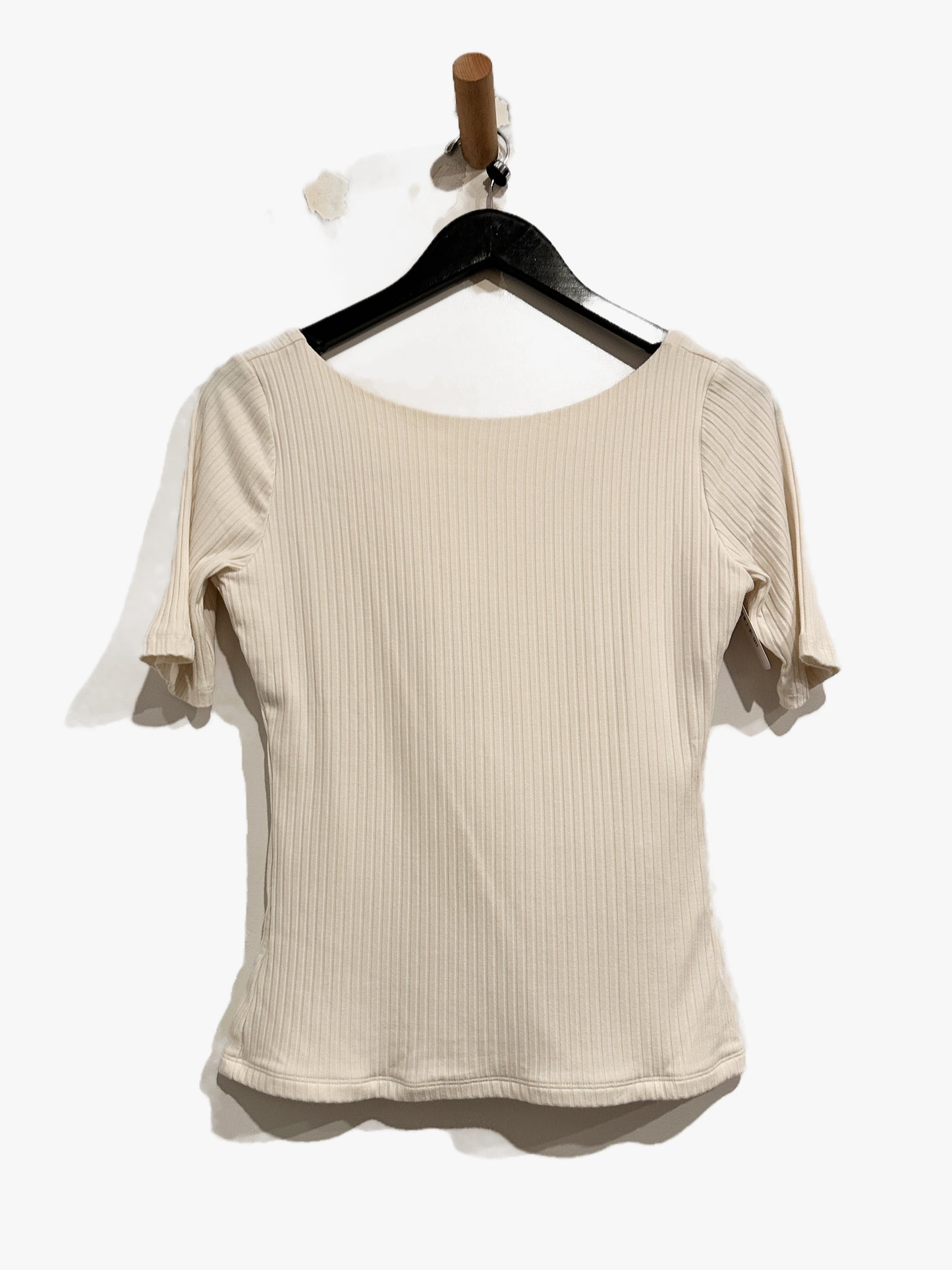 Abercrombie & Fitch Short Sleeve Rib Boatneck Top in Cream - Medium