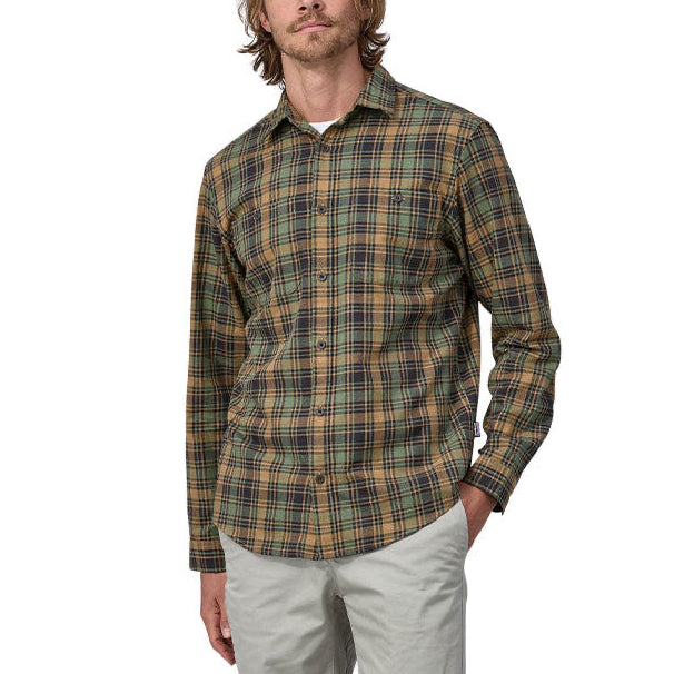 Patagonia Long Sleeved Pima Cotton Shirt in Campfire: Hemlock Green
