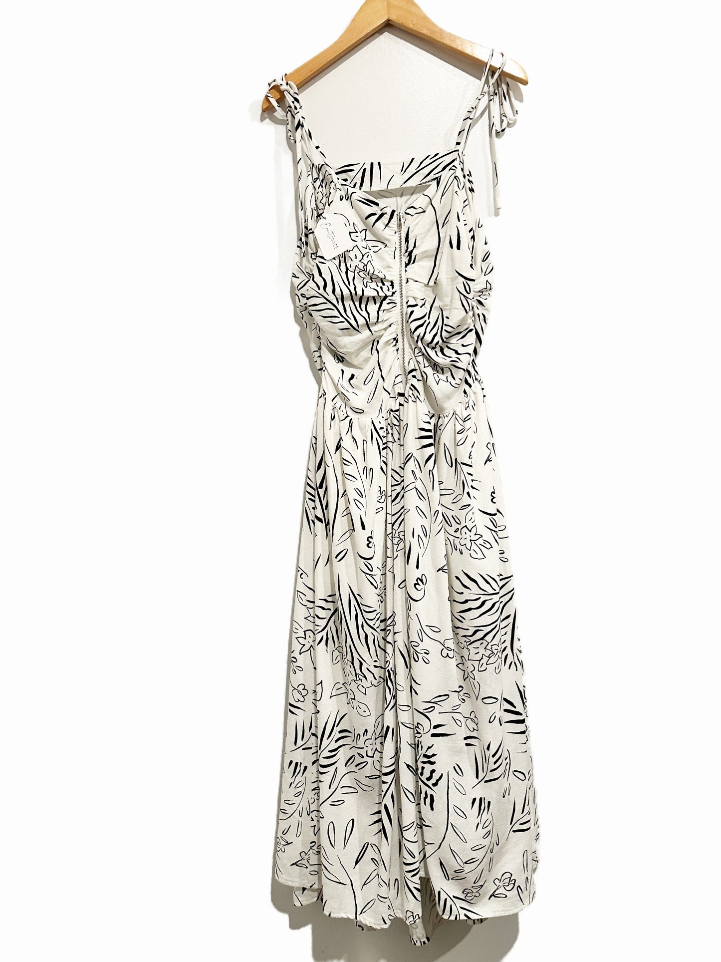 Promesa Blooming Artistry Floral Drop-Waist Midi Dress - Small