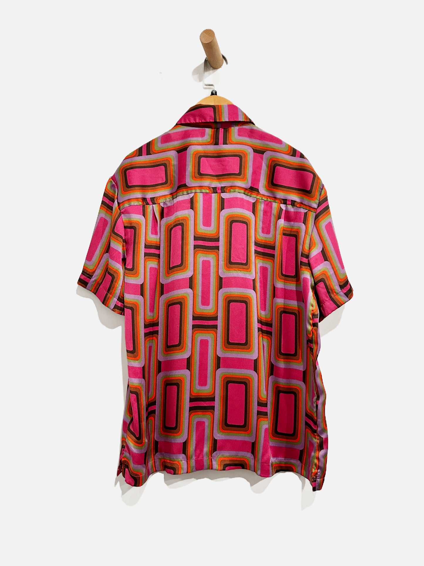 Urban Outfitters Pink Retro SS Button Down - Small