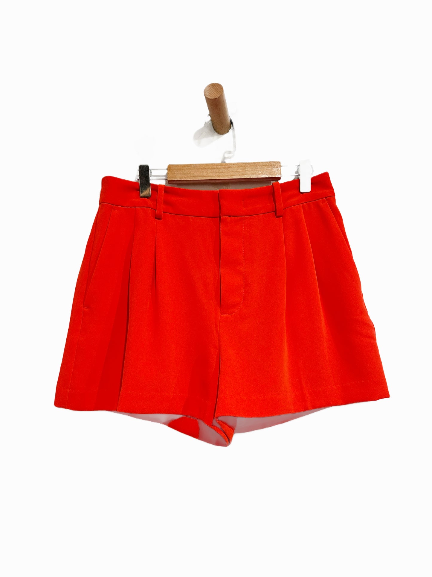 Madewell Easy Pleated Crepe Trouser Shorts in Bright Flame - 00