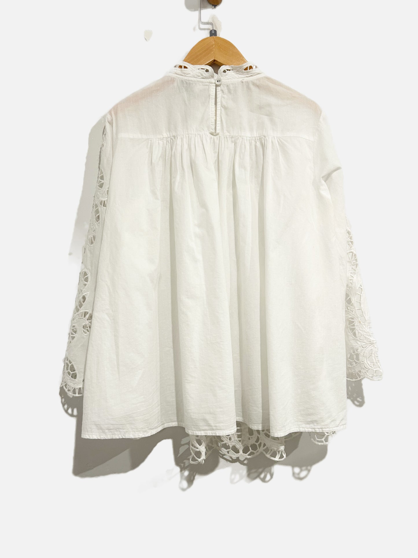 Anthropologie harlyn White Lace Peasant Top - Small