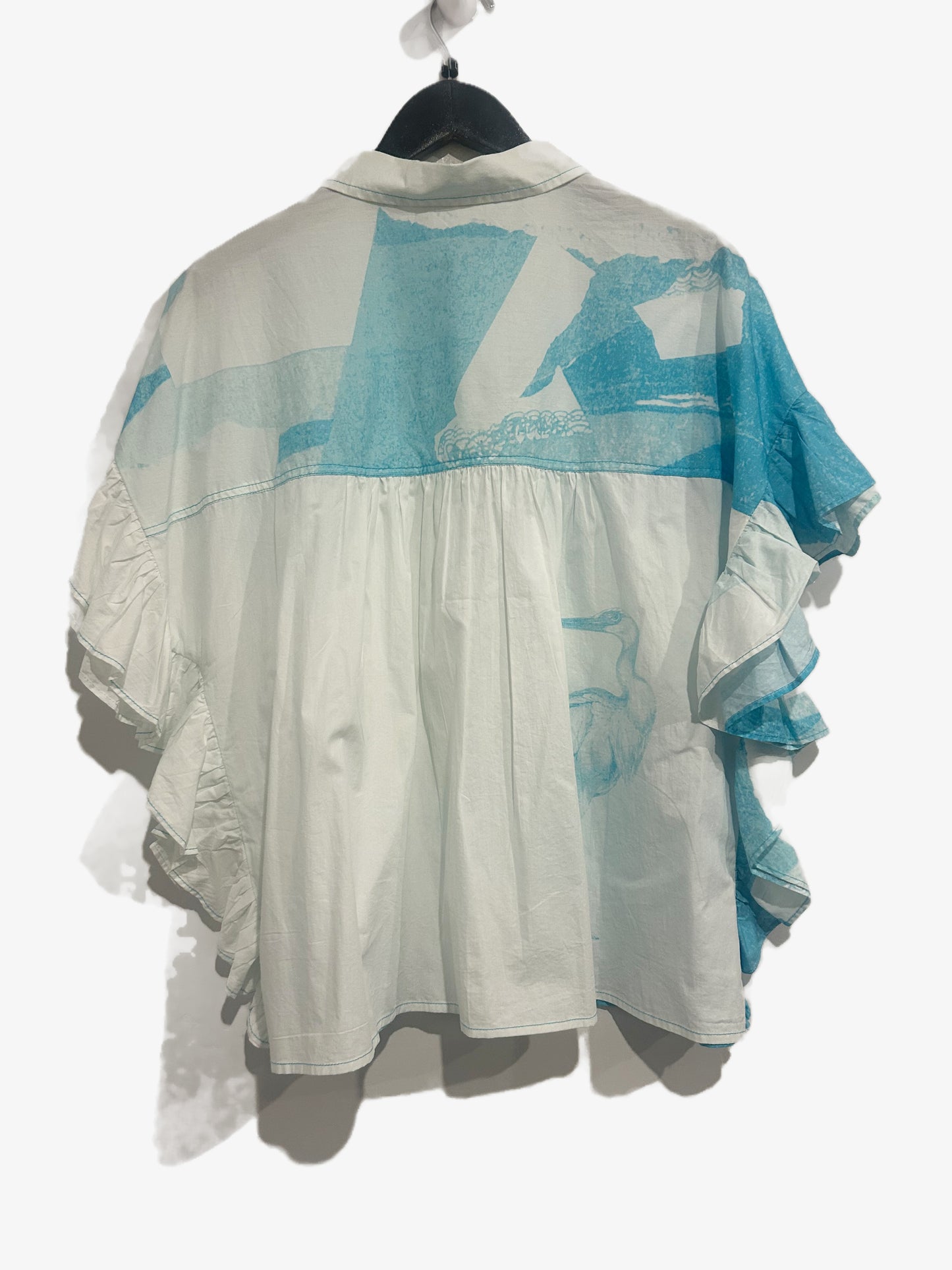 Anthropologie Anne Guest for Pilcro Cyanotype Ruffle-Sleeve Buttondown Blouse in Blue Pattern - Large