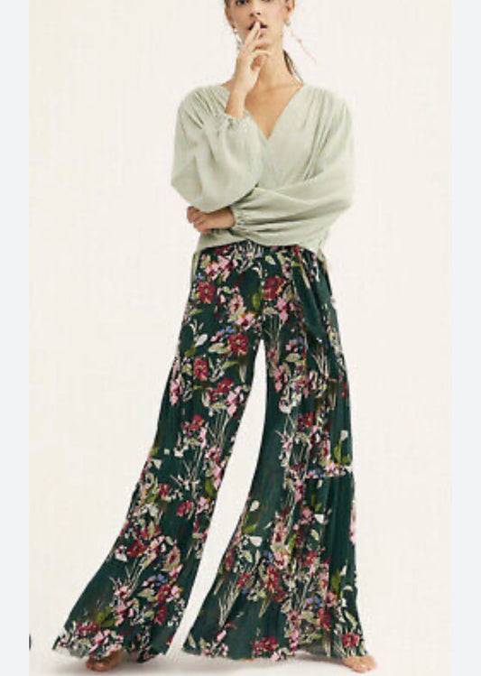 Free People Green Floral Flowy Pants - Medium