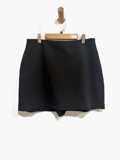 Abercrombie & Fitch Black Scarlett Mini Skort - Medium