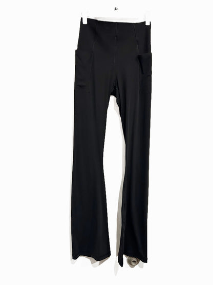NWT Offline by Aerie Real Me XTRA Hold Up! Pocket Bootcut Legging in Black - Small