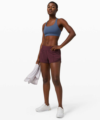 Lululemon Hotty Hot Short High-Rise 2.5" in Cassis - 2