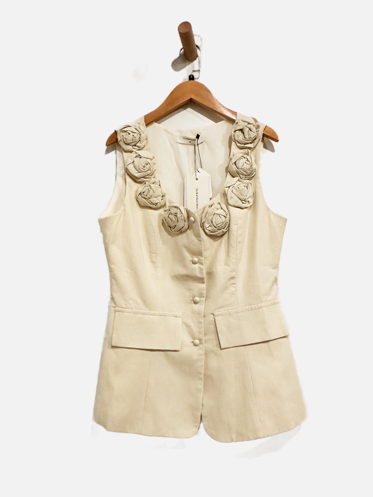 NWT Commense Cream Rosette Button Down Vest - Medium