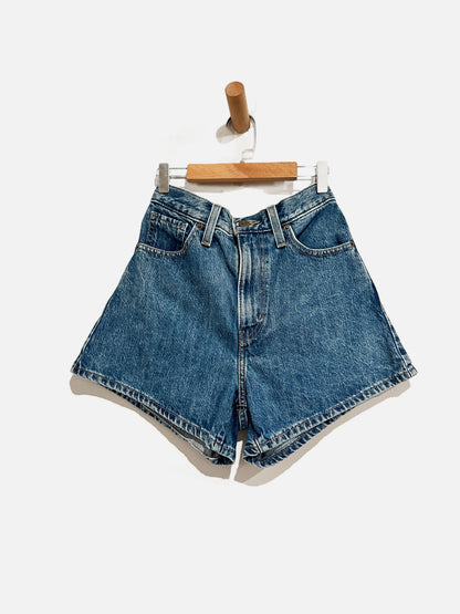 Levi’s High Waisted Mom Shorts - 25