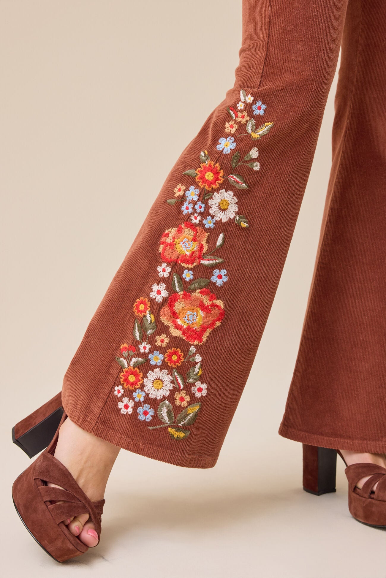 NWT Altar’d State Emmaline Embroidered Corduroy Flare Pants in Rust - 25