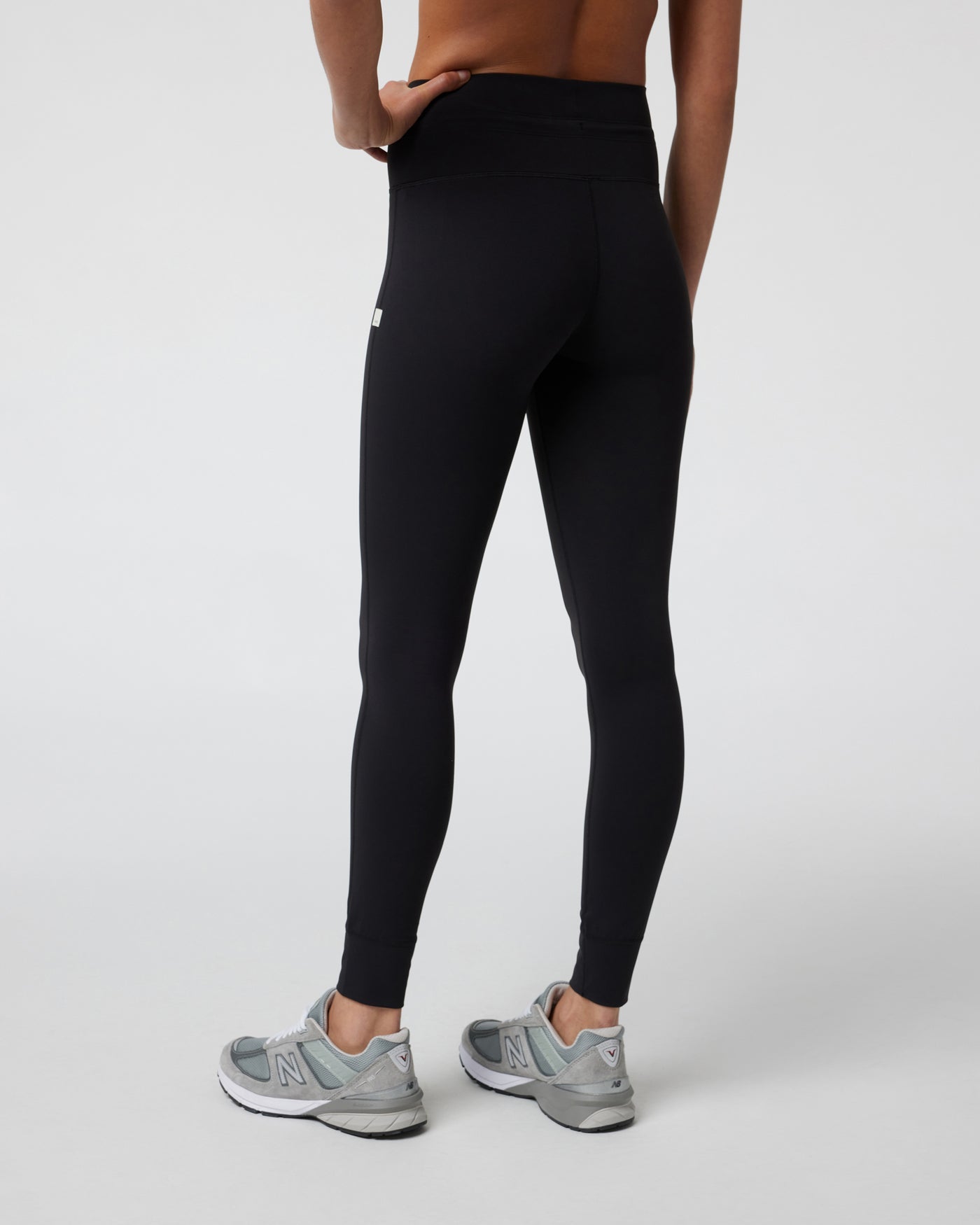 Vuori Daily Legging in Black - Large