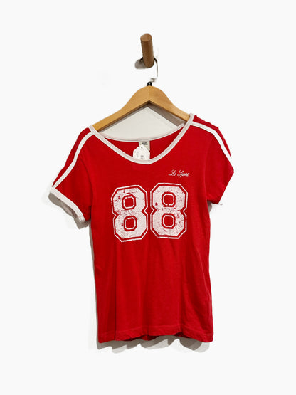 Urban Outfitters Le Sport Graphic Fitted Baby Tee in Red - Medium