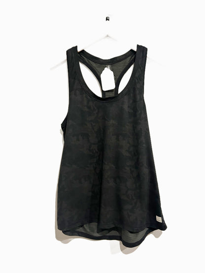 Vuori Lux Performance Tank in Black Camo - Medium