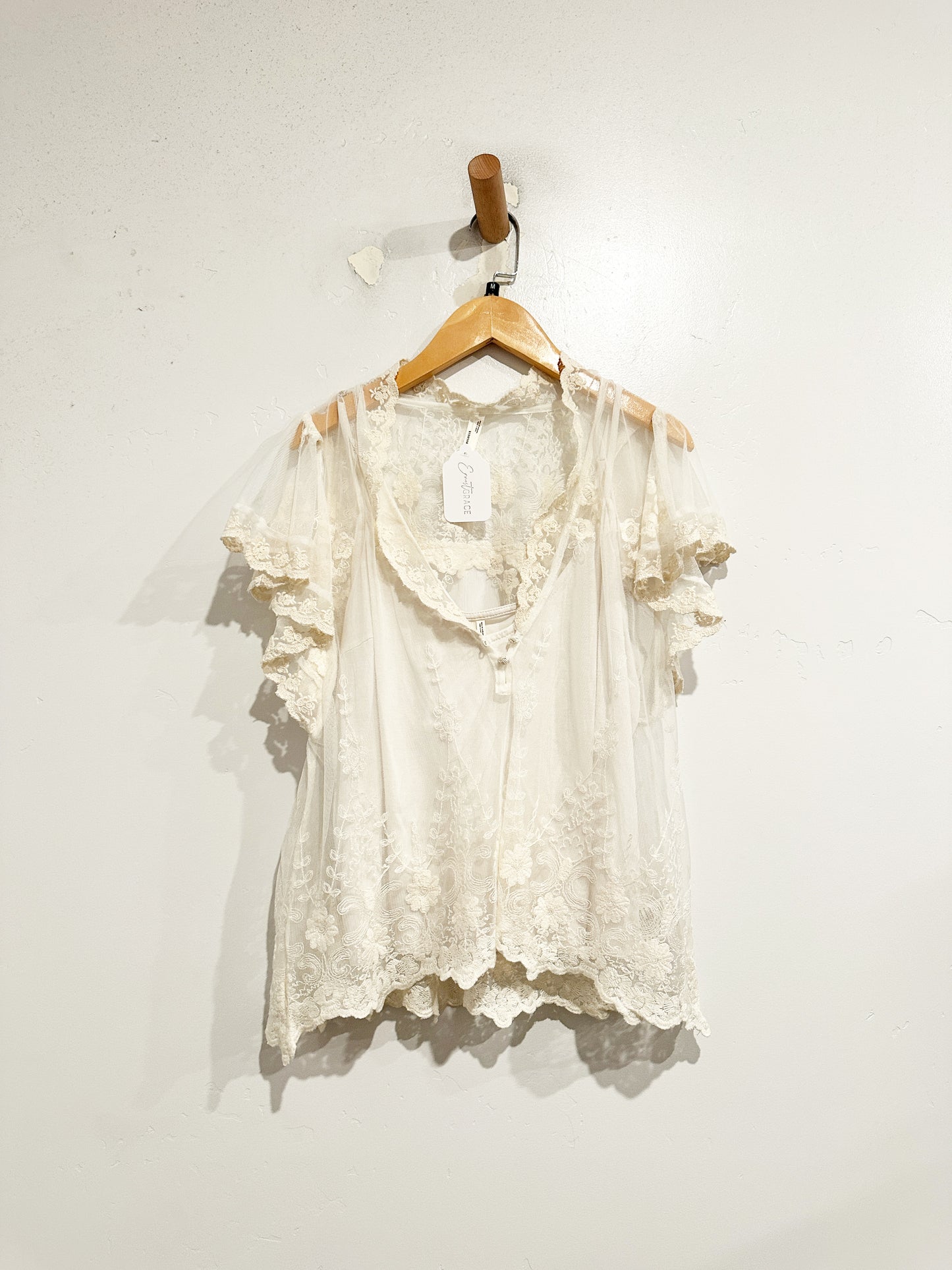 Anthropologie White Lace SS Blouse - Medium