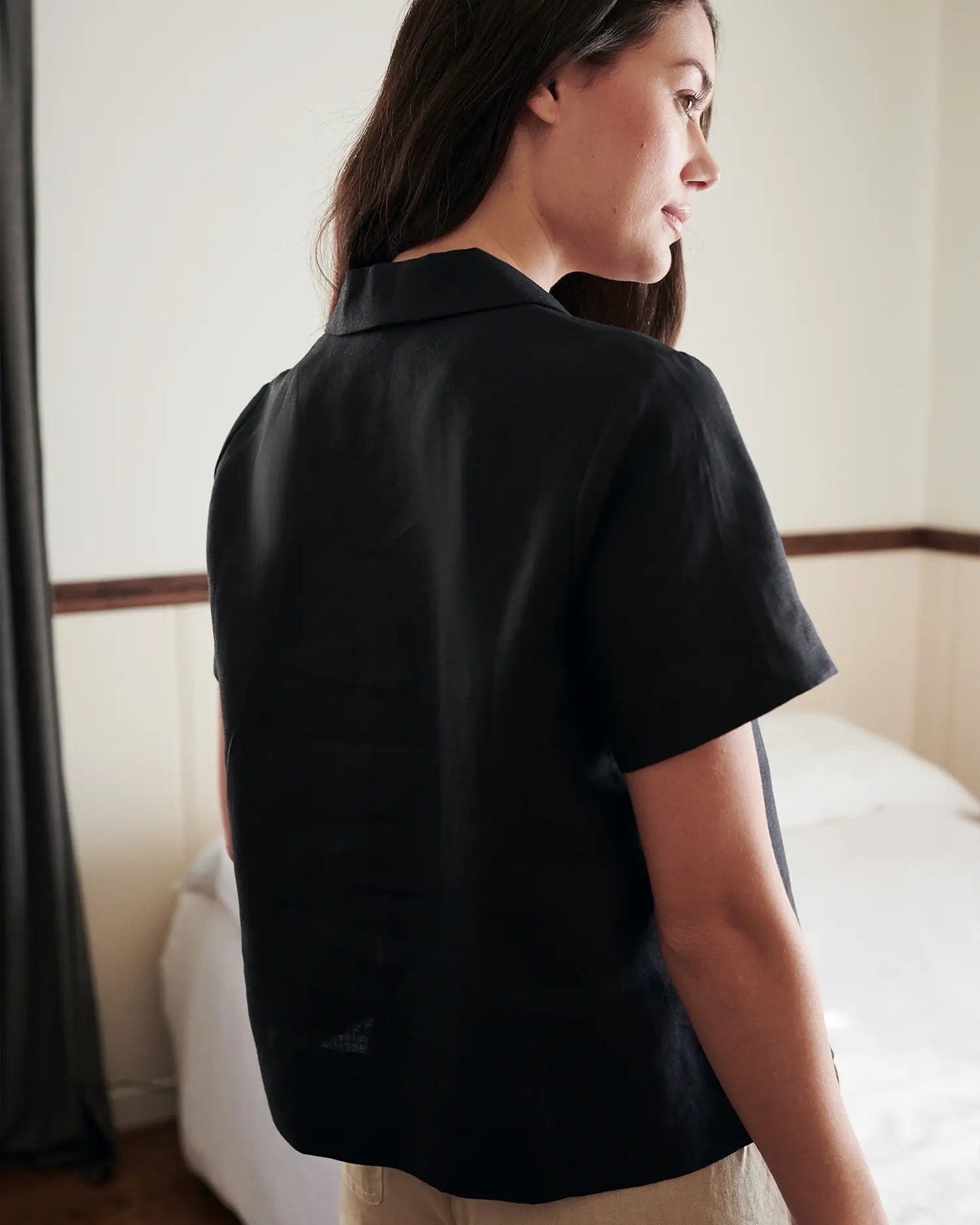 Quince Black Linen SS Button Down - Medium
