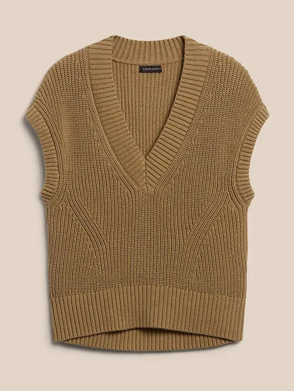 Banana Republic Cima Oversized Sweater Vest in Pale Khaki - M/L