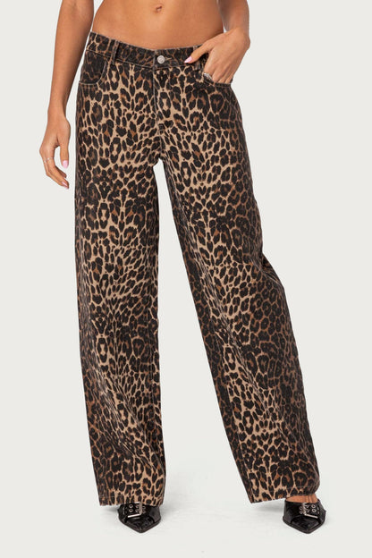 Edikted Leopard Printed Low Rise Baggy Jeans - Medium