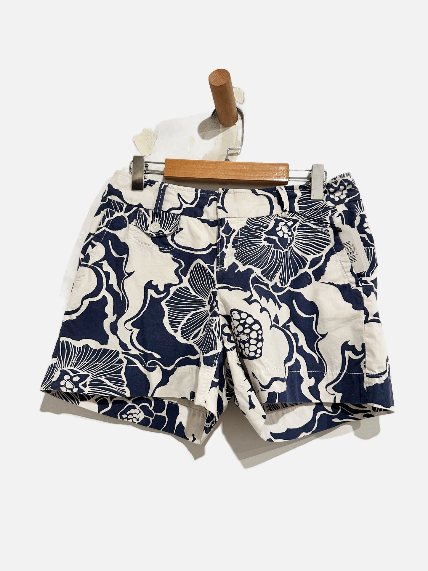 Banana Republic Y2k White and Navy Floral Shorts - 0