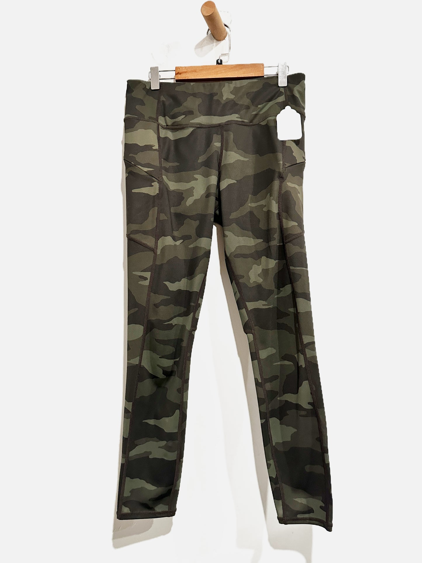 Athleta Camo Contender 7/8 Tight in Black Olive - Small