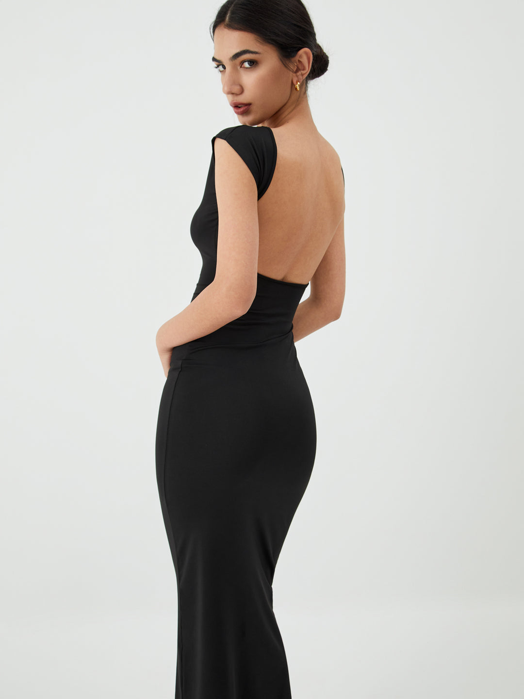 Commense Black Backless Midi Dress - Small