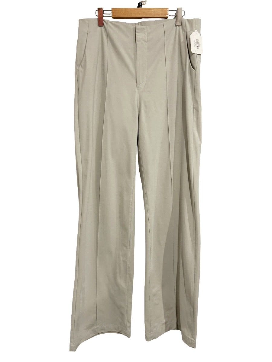 Vuori Meta Wide Leg Performance Pant in Vapor - Medium