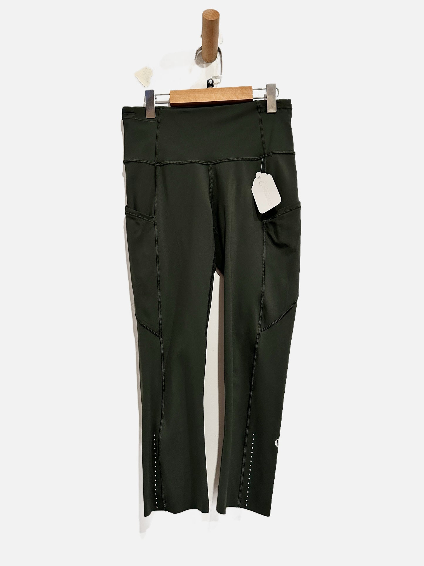 Lululemon Fast & Free Crop II *Nulux 19"
In Evergreen - 4