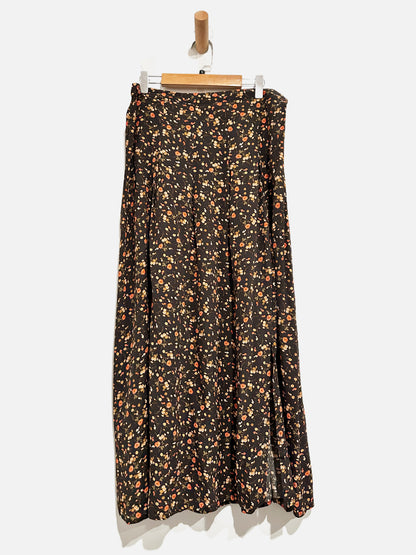 Olivaceous Black Floral Midi Skirt - Large