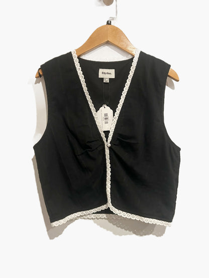 Rhythm Pearl Lace Trim Vest in Black - Small