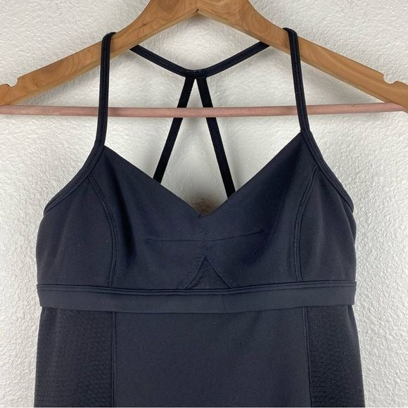 Lululemon Bend & Flow Tank in Black Size 4