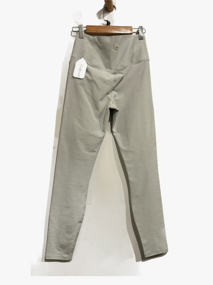 Vuori Elevation Ruched Legging in Sky Grey Heather - Small