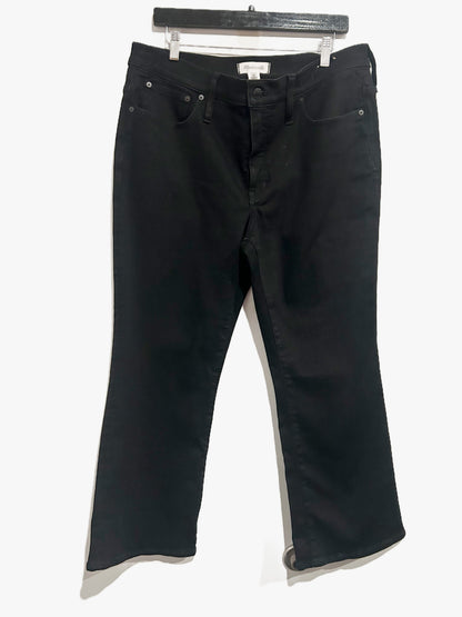 Madewell Black Mid-Rise Kickout Crop Jeans - 33