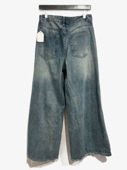 Edikted Skater Girl Washed Low Rise Baggy Jeans - Medium