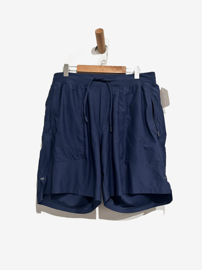 Lululemon Men’s License To Train 7” Short in Navy - Medium