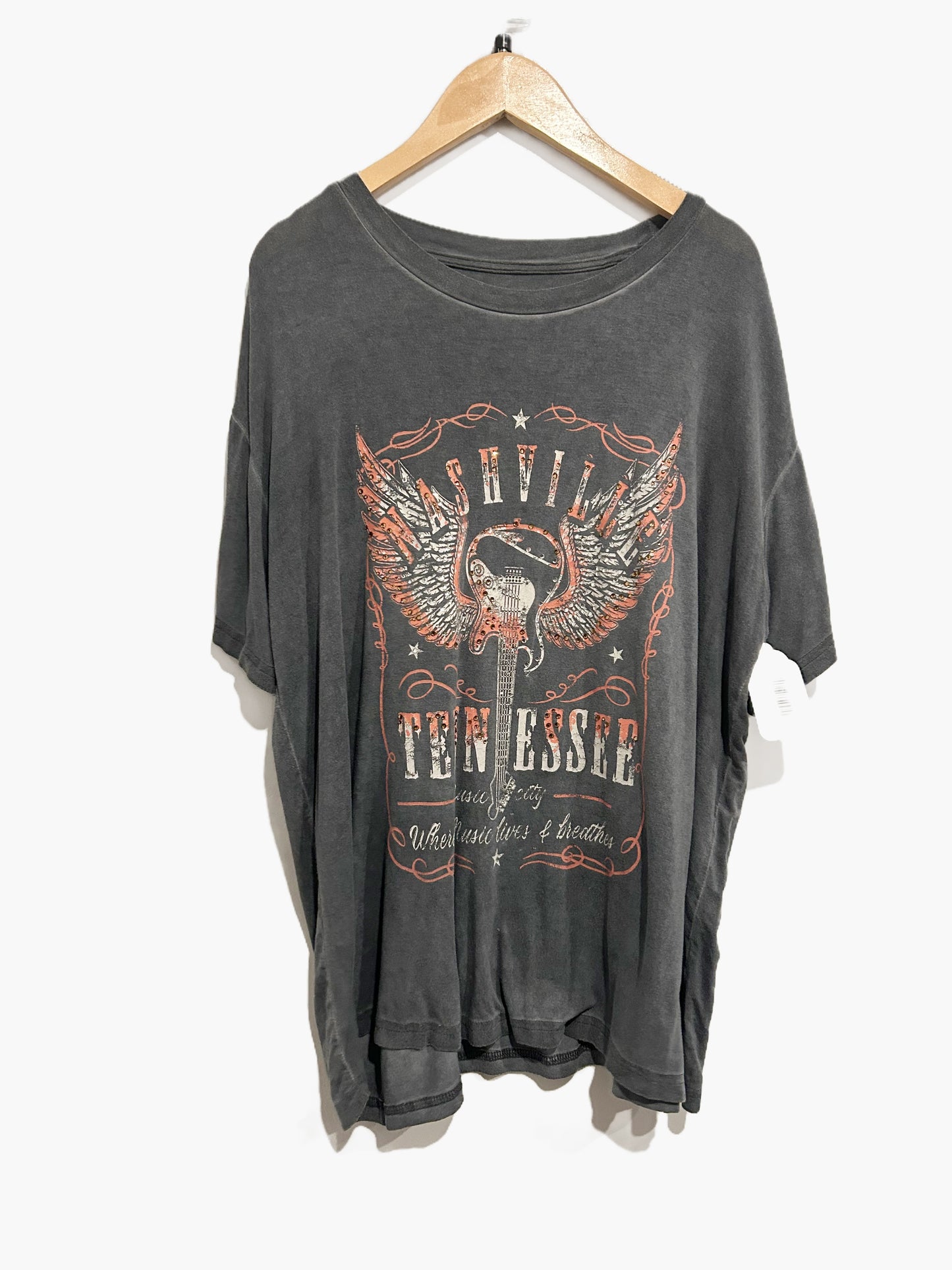 Blended Nashville Tennessee Rhinestone Graphic Tee - Large