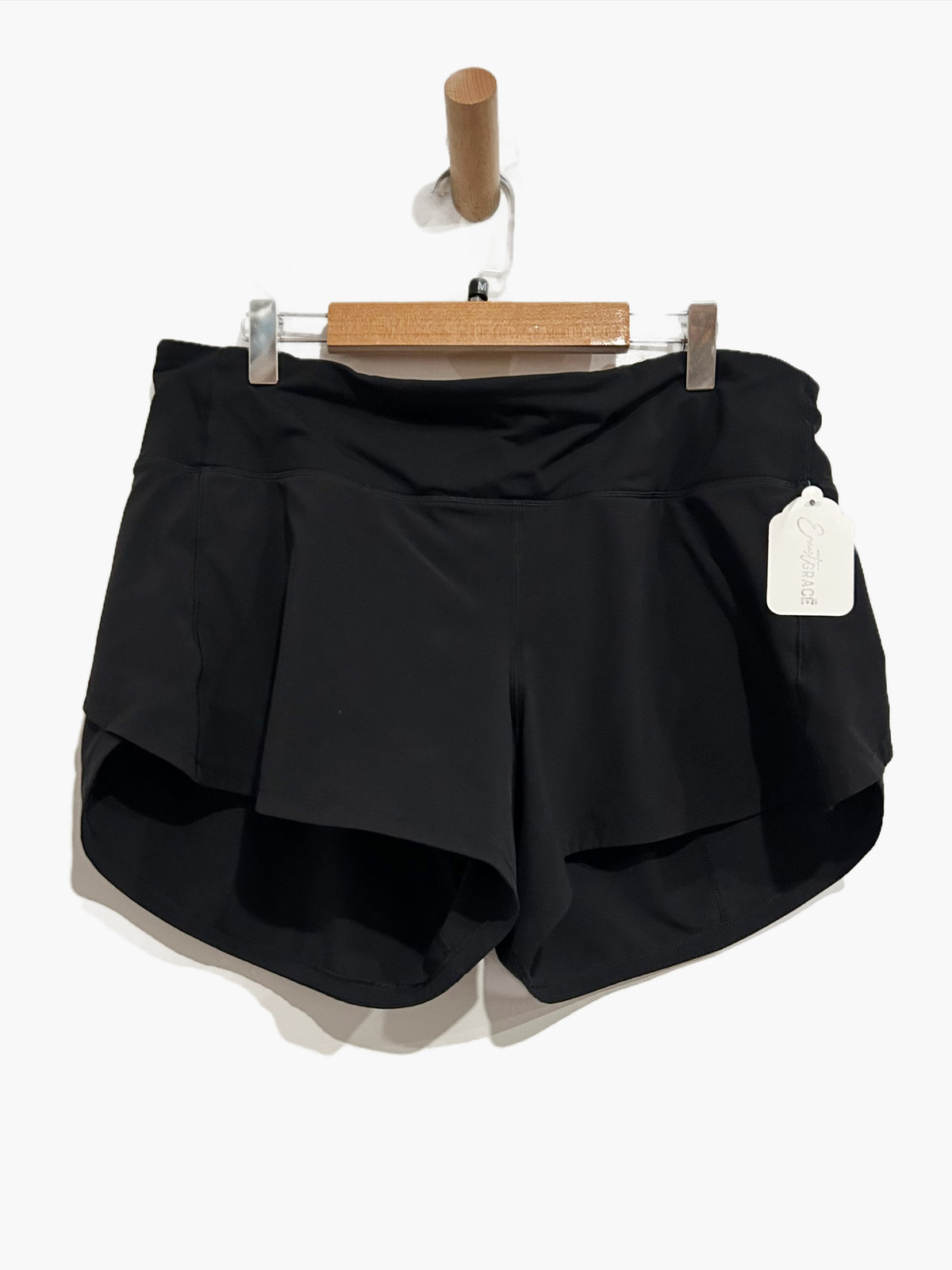 Lululemon Speed Up Short Long 4" in Black - 10