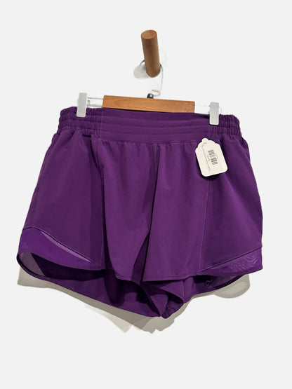 Lululemon Hotty Hot High-Rise Lined Short 4" in College Purple - 8