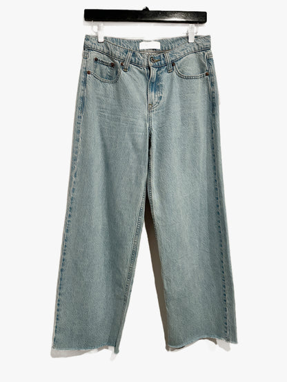 Abercrombie & Fitch Low Rise Ultra Loose Jeans - 25