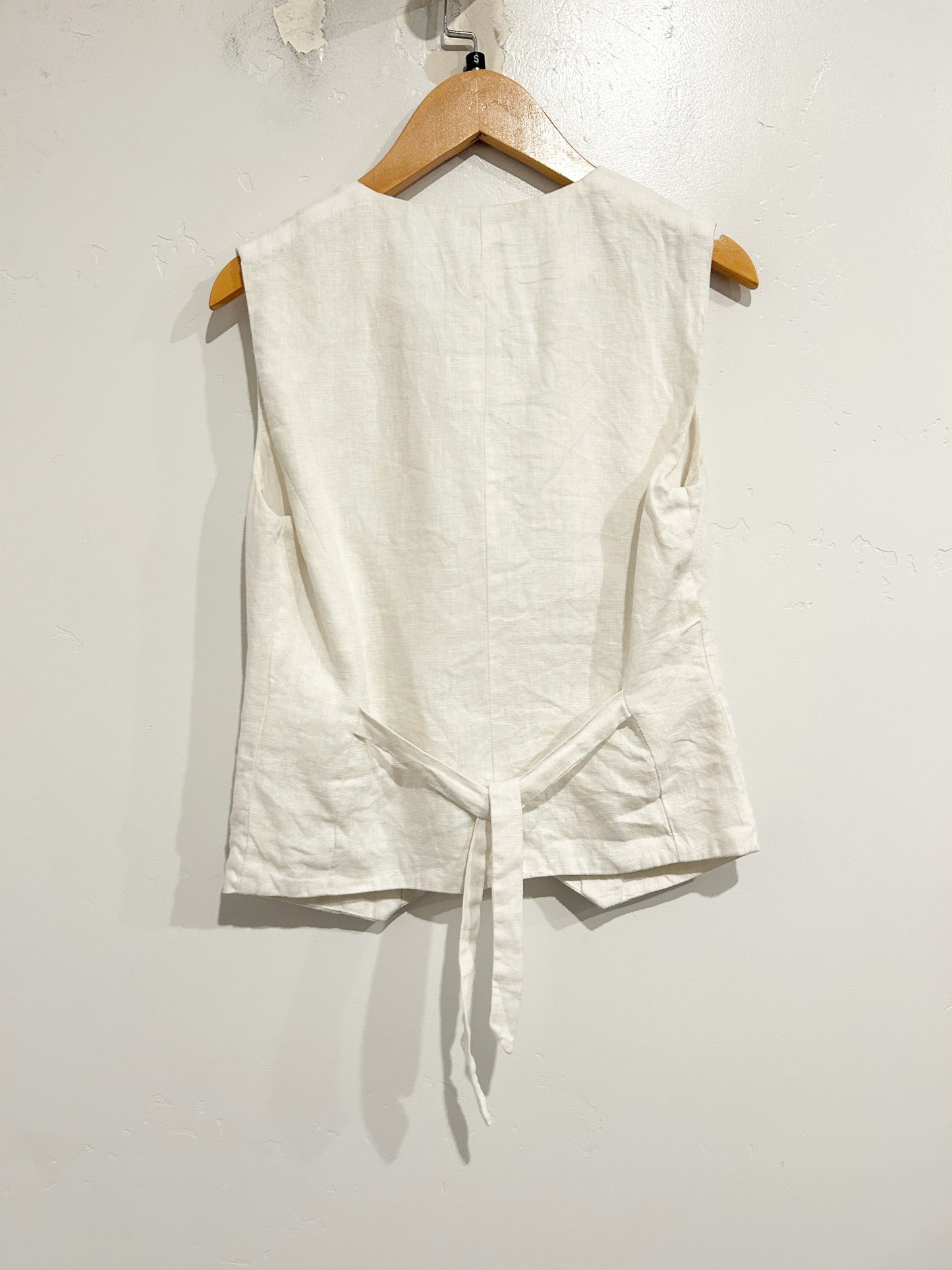 VRG Girl Italian Streets White Linen Vest - 4