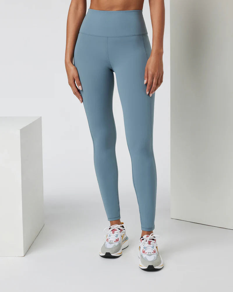 Vuori Studio Pocket Leggings in Light Blue - Small